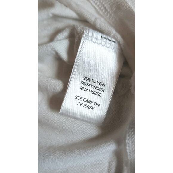 Torrid Perfect Tee Super Soft Iridescent Lips White 4 / 4X / 26 - Picture 8 of 10